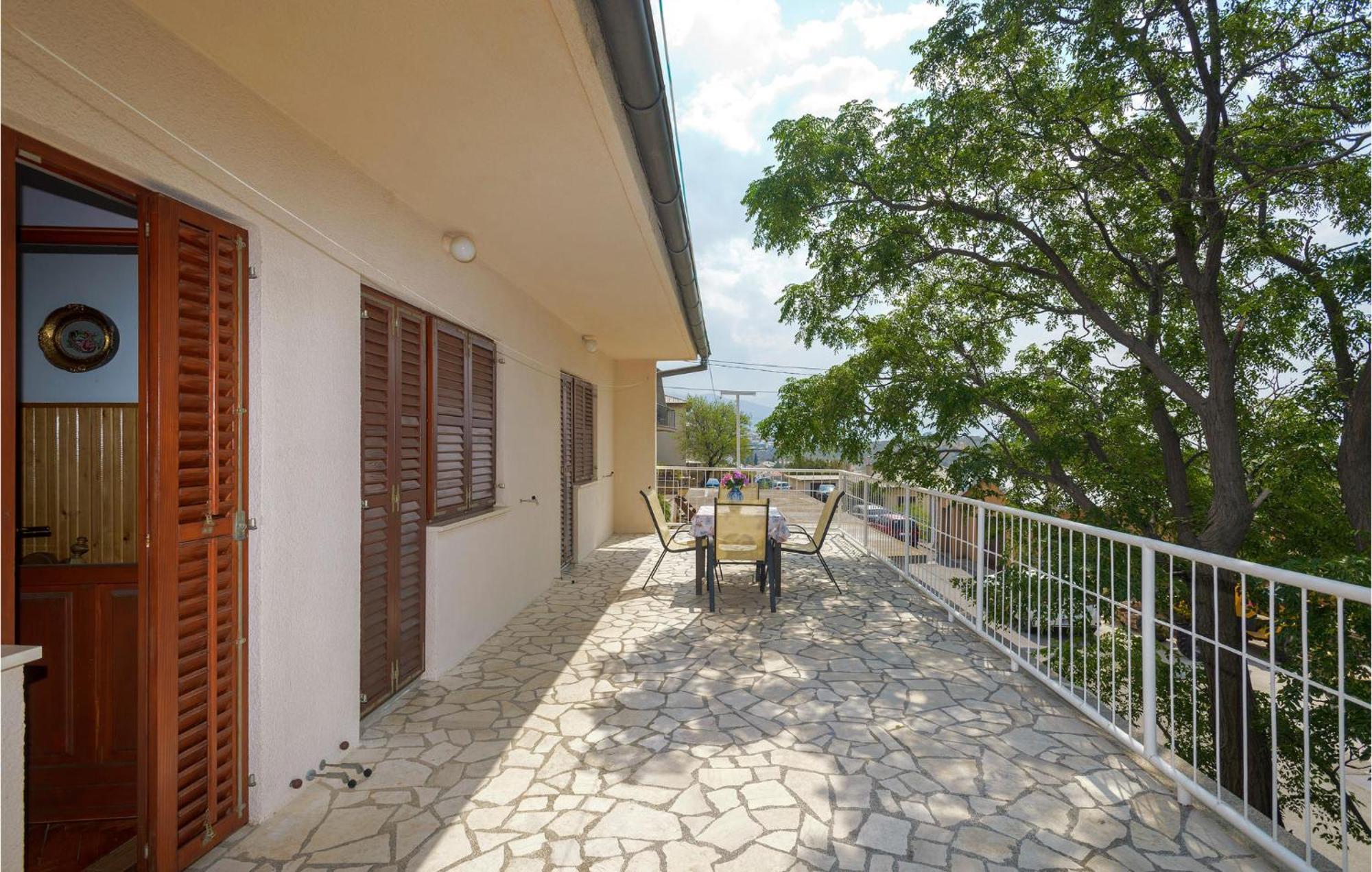 3 Bedroom Beautiful Apartment In Senj Senj  Extérieur photo